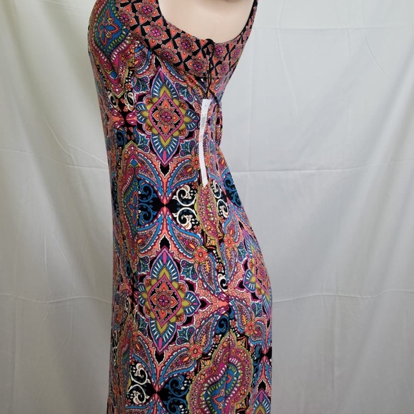 London Time Maxi Dress - Picture 7 of 7